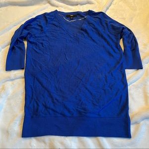 Blue v-neck sweater with 3/4 length sleeves